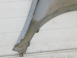 SKODA OCTAVIA II 2005r BŁOTNIK LEWY PRZÓD LA7W