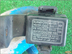 HYUNDAI H-1 H1 2.5CRDI 07r SKRZYNKA BEZPIECZNIKÓW