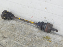 MERCEDES W210 LIFT SEDAN 2.2 CDI 01r PÓŁOŚ LEWY TYŁ