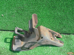 KIA K2700 II 01r   RYGIEL WSPORNIK ODBOJE KABINY L