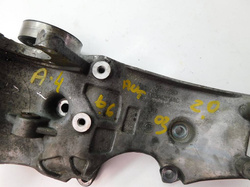 AUDI A4 B6 2.0FSI 2003r ŁAPA MOCOWANIE ALTERNATORA