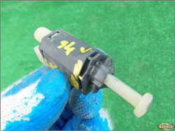 SEAT CORDOBA I 1.6 8V 94r - CZUJNIK STOP