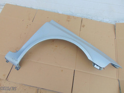 RENAULT LAGUNA II 1.9 DCI 02r BŁOTNIK PRAWY PRZÓD