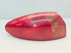 ALFA ROMEO 147 02r 3D  LAMPA LEWA TYŁ KAROSERYJNA