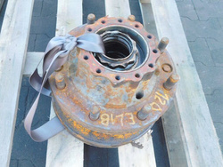 IVECO EUROCARGO 120EL18 02-08r PIASTA ZWROTNICA PRAWY TYŁ 17,5"