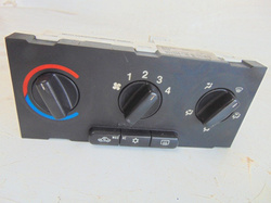 OPEL ZAFIRA A 2.0 DTI 00r PANEL NAWIEWU