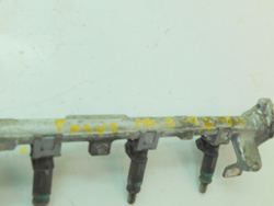  FORD FOCUS Mk2 1.6B 06r LISTWA WTRYSKOWA WTRYSKIWACZE KOMPLET 98MF-BB