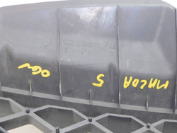 MAZDA 5 V 2.0D 2006r ATRAPA GRILL