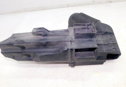 PEUGEOT 207 1.4b 5D 06r RURA WLOT ŁAPACZ REZONATOR POWIETRZA 