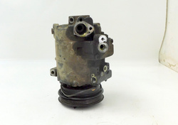 AUDI A4 B5 1.6 94-01 KOMPRESOR SPRĘŻARKA POMPA KLIMATYZACJI 4D0260808