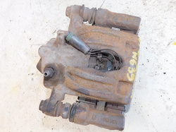 MERCEDES VITO W639 2.2CDI 04r ZACISK LEWY TYŁ