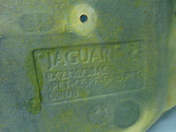 JAGUAR XF 2.7D 08r WYGŁUSZENIE MASKI 8X2316738AC