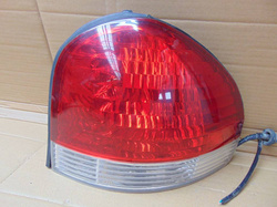 HYUNDAI SANTA FE I 2.0 CRDI 05r LAMPA TYŁ PRAWY