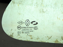 RENAULT KOLEOS I 2.0D 09  SZYBA KAROSERYJNA PRAWY TYŁ