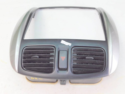 MAZDA PREMACY I 2002r LIFT RAMKA RADIA  KRATKI 