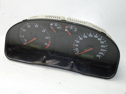 VW PASSAT B5 1.6 101KM 97r LICZNIK  PRZEB:289433km