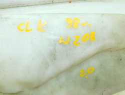 MERCEDES CLK W208 2.0 98r ZBIORNIK ZBIORNICZEK PŁYNU DO SPRYSKIWACZY 