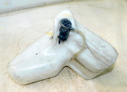 MITSUBISHI CANTER 3.3 TD 95r ZBIORNIK PŁYNU SPRYSKIWACZY