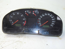 VW PASSAT B5 1.6 101KM 97r LICZNIK  PRZEB:289433km