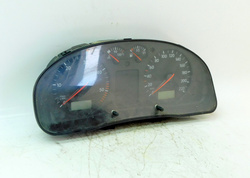 VW PASSAT B5 1.9 TDI 98r LICZNIK ZEGARY PRĘDKOŚCIOMIERZ 3B1919860C