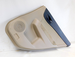 RENAULT KOLEOS I 2.0D 09r BOCZEK DRZWI PRAWY TYŁ 