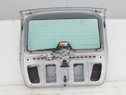 MERCEDES ML W163 2.7CDI 00r KLAPA BAGAŻNIKA TYŁ SREBRNA