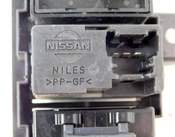 RENAULT KOLEOS I 2.0D 09r WYŁĄCZNIK PRZEŁĄCZNIK TRAKCJI ESP ŚWIATŁA