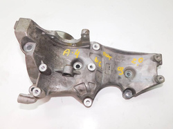 AUDI A4 B6 2.0FSI 2003r ŁAPA MOCOWANIE ALTERNATORA