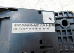 LR FREELANDER I 03r 2.0TD4 SKRZYNKA BEZPIECZNIKÓW YQE000271