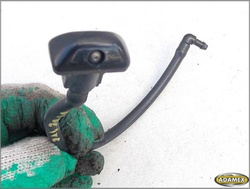 PONTIAC VIBE MATRIX 2006r - DYSZA SPRYSKIWACZ TYŁ