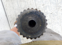 IVECO EUROCARGO 80E21 17,5" 5,9L 04r PÓŁOŚ LEWY TYŁ 24 FREZY