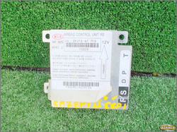 KIA CARENS II 2.0CRDI 06r SENSOR AIRBAG 0K2FD677F0