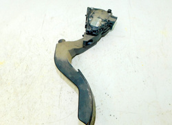 VW PASSAT B5 FL 1.9 TDI PEDAŁ POTENCJOMETR GAZU 8D1721523F