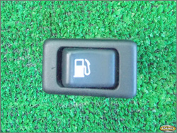 NISSAN MAXIMA QX 98r - PRZEŁĄCZNIK KLAPKI WLEWU