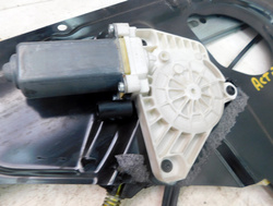 MB ACTROS MP4 12r EURO 5 PODNOŚNIK SZYBY PRAWY PRZÓD A9607201446