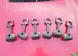 RENAULT LAGUNA II 3.0 V6 01r - TŁOK Z KORBOWODEM