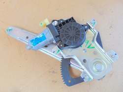 HYUNDAI i10 1.25 78KM 09r PODNOŚNIK LEWY TYŁ