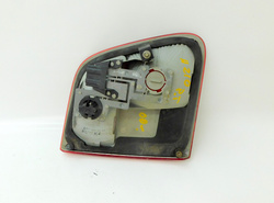 MERCEDES W210 LIFT SEDAN 2.2 CDI 01r LAMPA Z KLAPY PRAWY TYŁ A2109202464