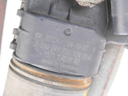 FORD MONDEO Mk3 2004r - MECHANIZM WYCIERACZEK