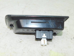 BMW F20 120i 18r 5D GNIAZDO PORT USB PODŁOKIETNIKA 