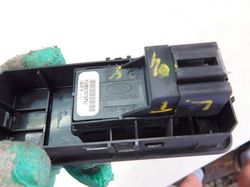 DISCOVERY III L319 04r PRZEŁĄCZNIK SZYBY TYŁ LEWY