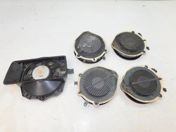 AUDI A4 B6 2003r GLOSNIK GŁOSNIKI KOMPLET