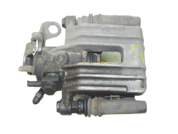 AUDI A3 8L 1.9 TDI 99r ZACISK LEWY TYŁ Z JARZMEM