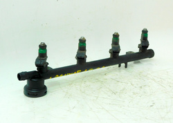 RENAULT LAGUNA II 03r 1.8 LISTWA WTRYSKOWA WTRYSKIWACZE 7700107405