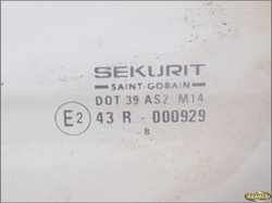 RENAULT TRAFIC 1.9D 98r SZYBA SCIANY DZIAŁOWEJ