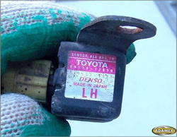 PONTIAC VIBE 1.8 VVT-i 06r  CZUJNIK UDERZENIOWY LH