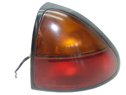 MAZDA 323F BA 3D 1.5 94r - LAMPA PRAWY TYŁ 