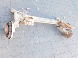 CITROEN BERLINGO PARTNER I 1.6HDI 08r BELKA ZAWIESZENIA TYŁ OŚ BĘBNY