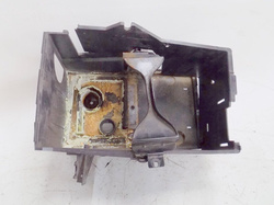 VOLVO S40 II V50 2.0D 06r PODSTAWA AKUMULATORA