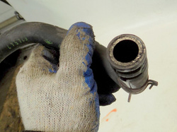 RENAULT TRAFIC II 06r 1.9DCI RURA WĄŻ PRZEWÓD WODY